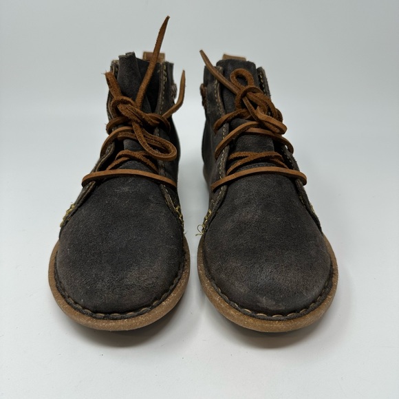 Born Women's Temple Walking Boots in Dark Green Distressed Sz 8.5M - Picture 3 of 15